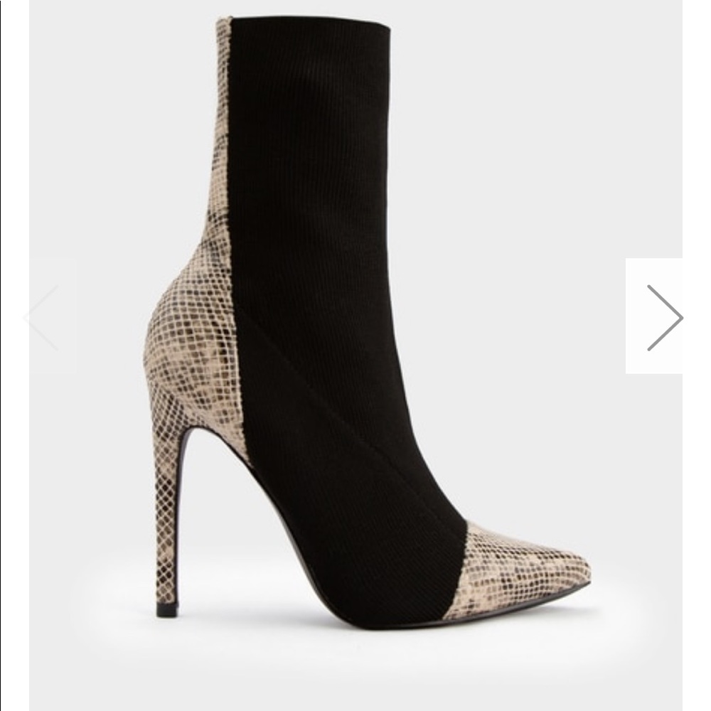 Miss Lola snake skin kryptonite